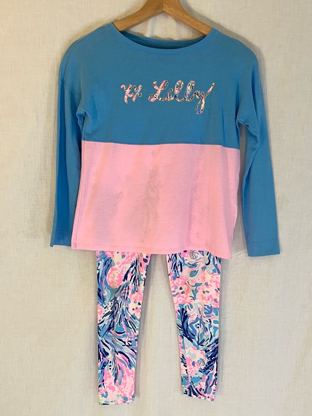 Lilly Pulitzer Blue & Pink Long-Sleeve Set with Printed Leggings